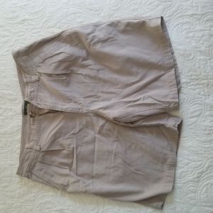 Eddie Bauer tan shorts, size 32